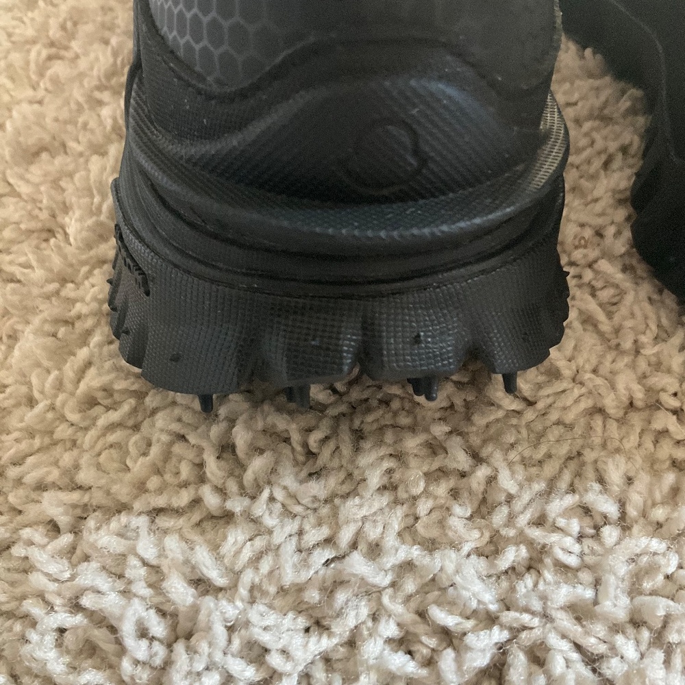 MONCLER TRAIL GRIP LUNAROVE LOW-TOP SNEAKERS. SIZE 36 IT (6 US). COLOR: BLACK. - Picture 16 of 16